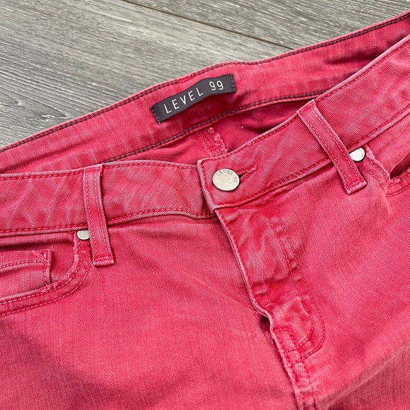 Level 99 Adelynn Side Slit Distressed Denim Short - Picture 2 of 5